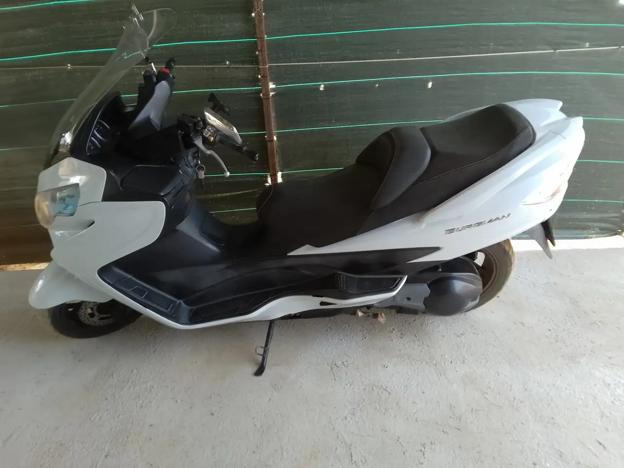 Suzuki Burgman 400 - Vista 3