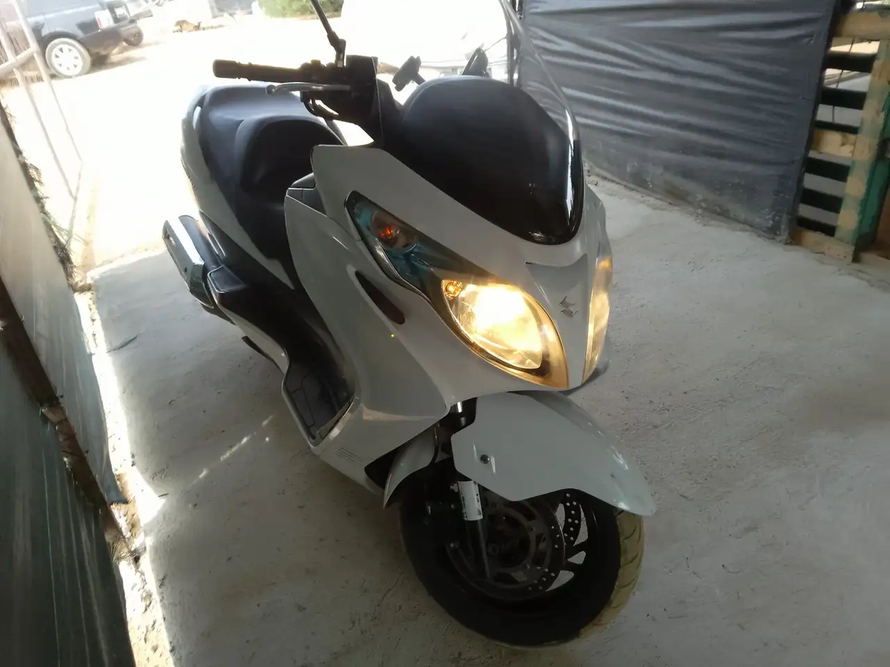 Suzuki Burgman 400 - Vista 5