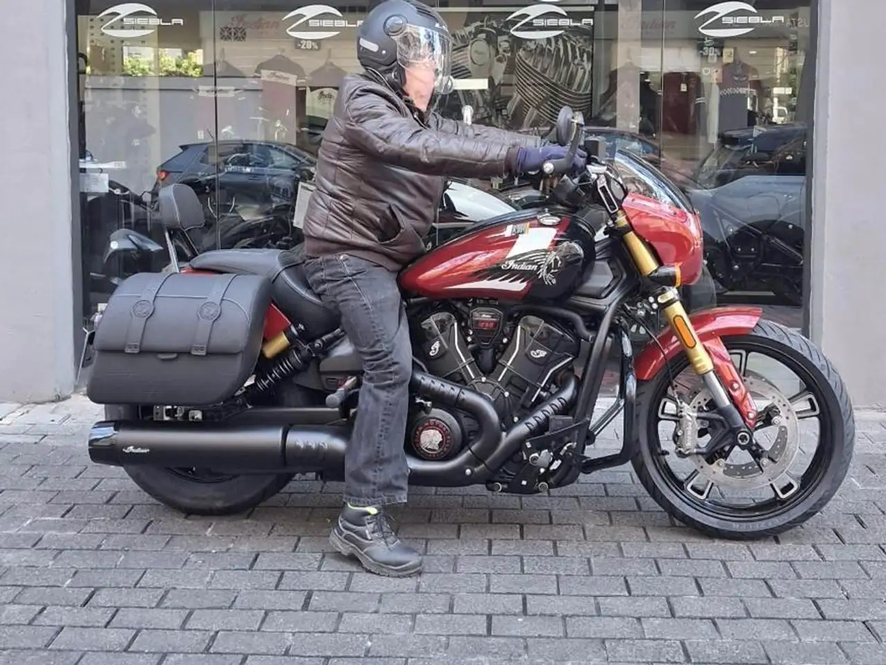 Indian Scout – Vista 3