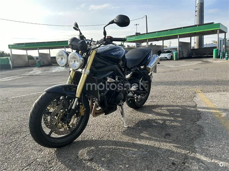 Triumph Street Triple – Vista 5