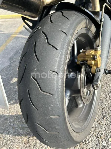 Triumph Street Triple – Vista 6