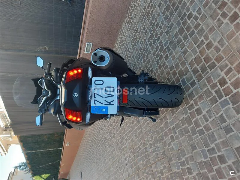 Yamaha TMAX 530 – Vista 4