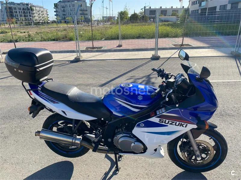 Suzuki GS 500F – Vista 13
