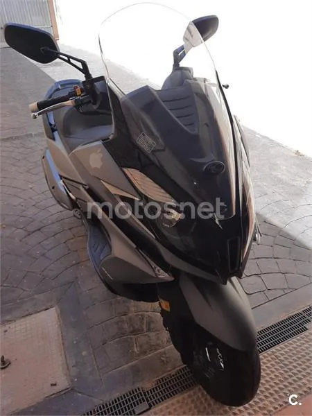 Kymco Super Dink 350i – Vista 2
