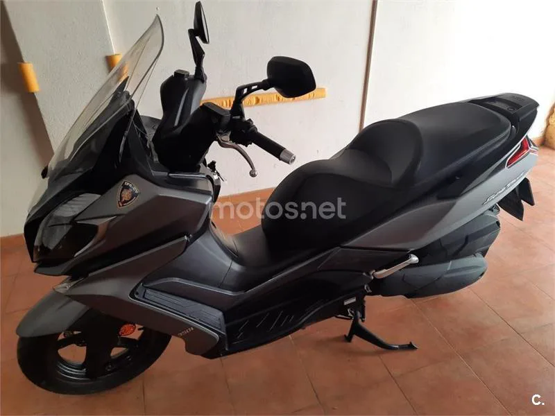 Kymco Super Dink 350i – Vista 4