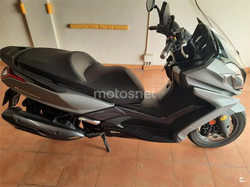 Kymco Super Dink 350i – Vista 7
