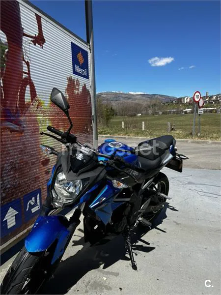 Kawasaki Z 125 – Vista 5