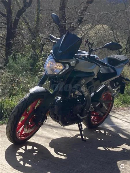 Yamaha MT-125 – Vista 3