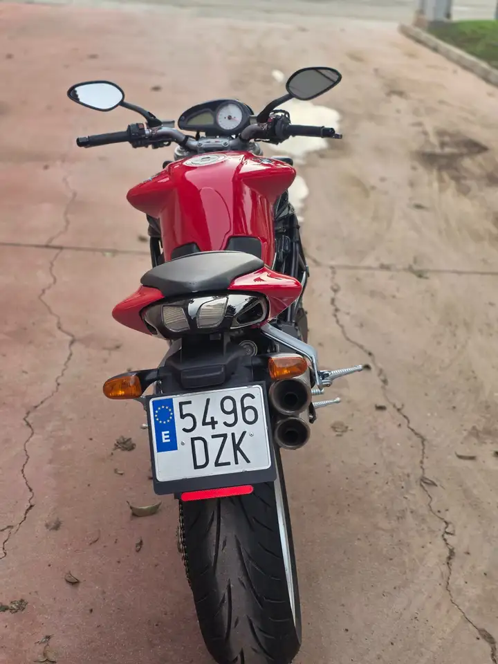 MV Agusta Brutale 910 – Vista 4