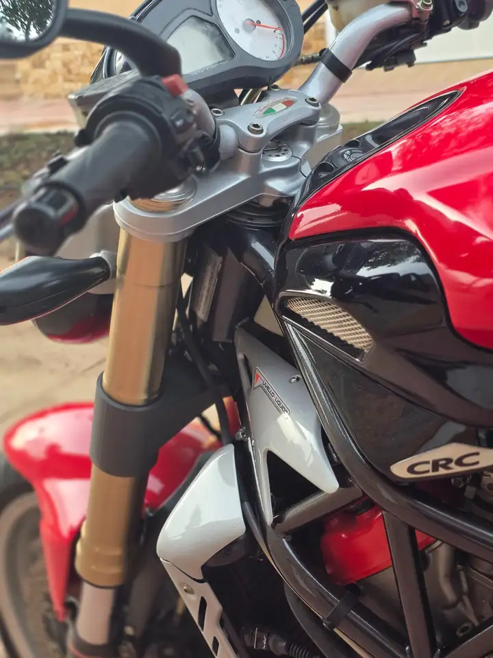 MV Agusta Brutale 910 – Vista 8