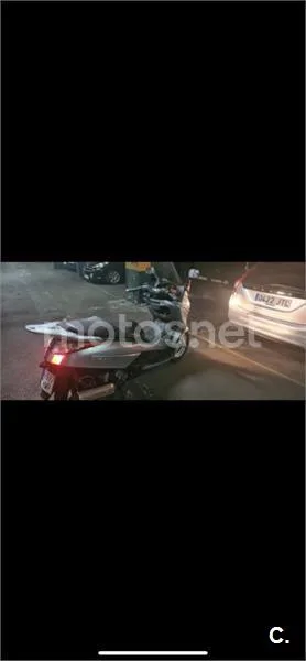 Honda S-Wing 125 - Vista 4