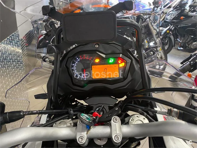 Benelli TRK 502 – Vista 11
