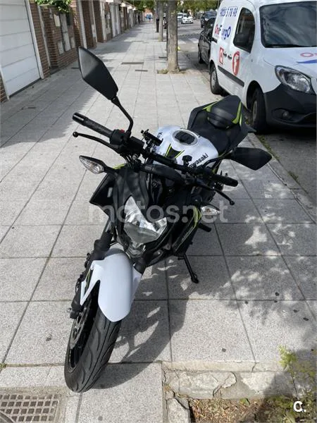 Kawasaki Z 125 – Vista 2
