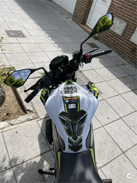 Kawasaki Z 125 – Vista 3