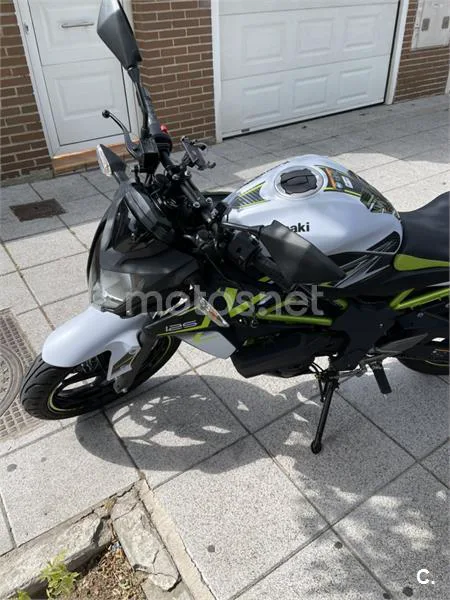 Kawasaki Z 125 – Vista 4