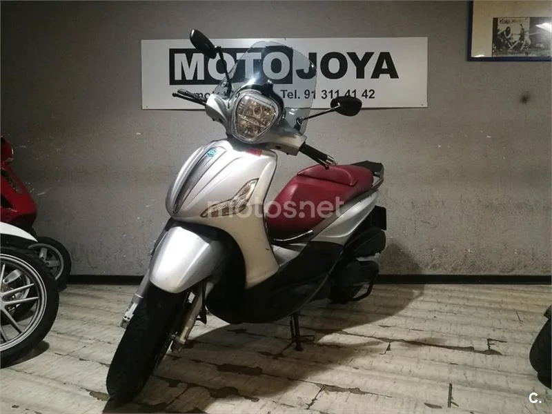 Piaggio Beverly Sport Touring 350 – Vista 5