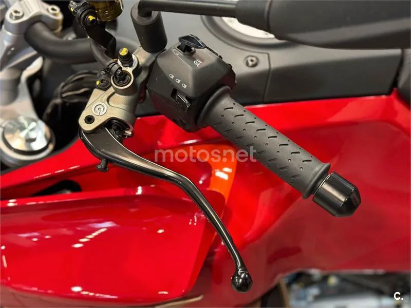 Moto Guzzi V100 Mandello – Vista 3