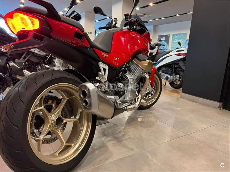 Moto Guzzi V100 Mandello – Vista 6