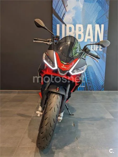 Aprilia Tuono 660 – Vista 3