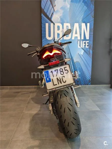 Aprilia Tuono 660 – Vista 7