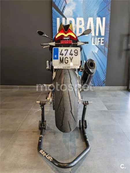 Aprilia Tuono V4 1100 Factory – Vista 7