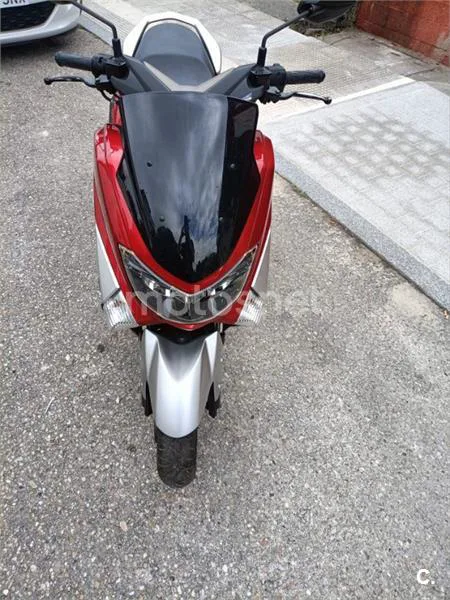 Yamaha NMAX – Vista 3