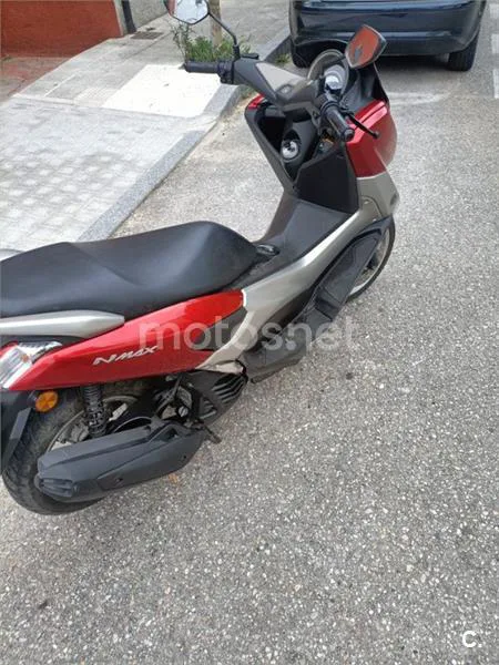 Yamaha NMAX – Vista 6