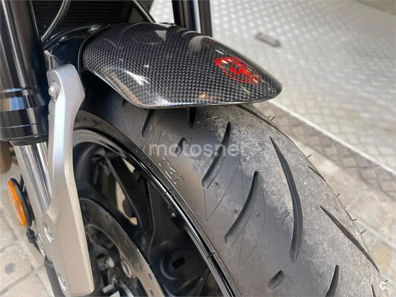 Yamaha XSR 900 – Vista 12