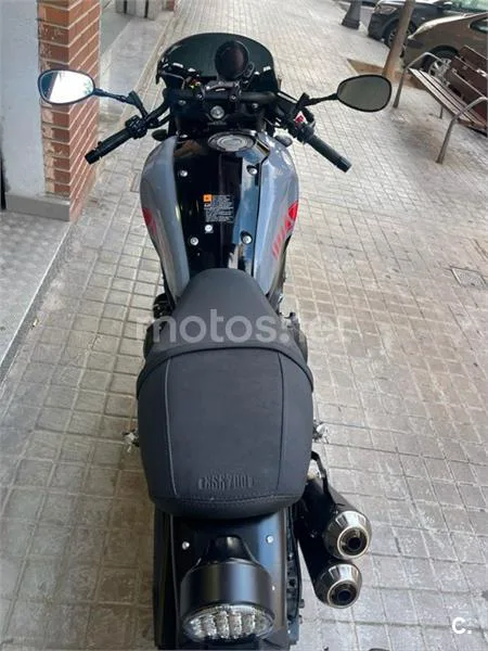 Yamaha XSR 900 – Vista 15