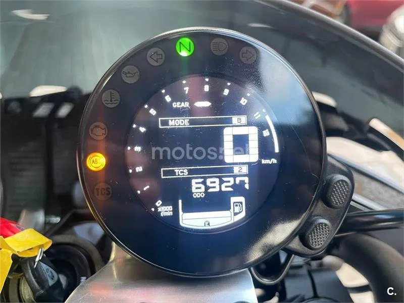 Yamaha XSR 900 – Vista 5