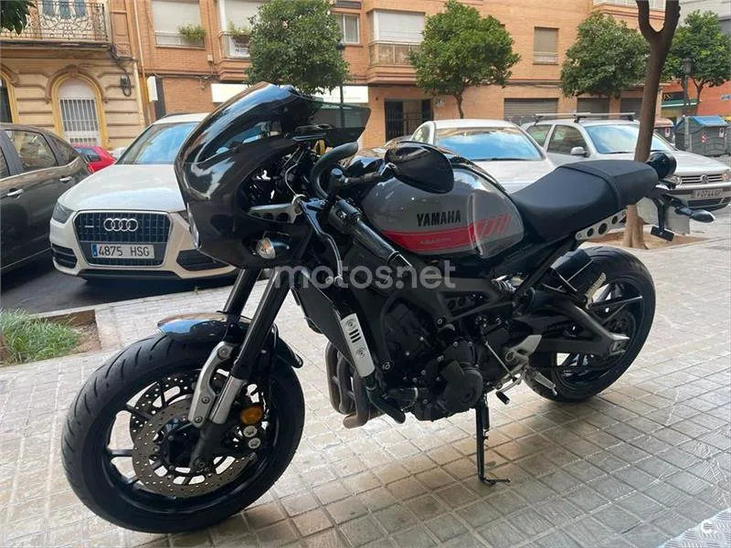 Yamaha XSR 900 – Vista 6