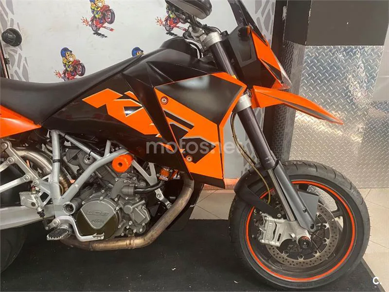 KTM 950 SM – Vista 10