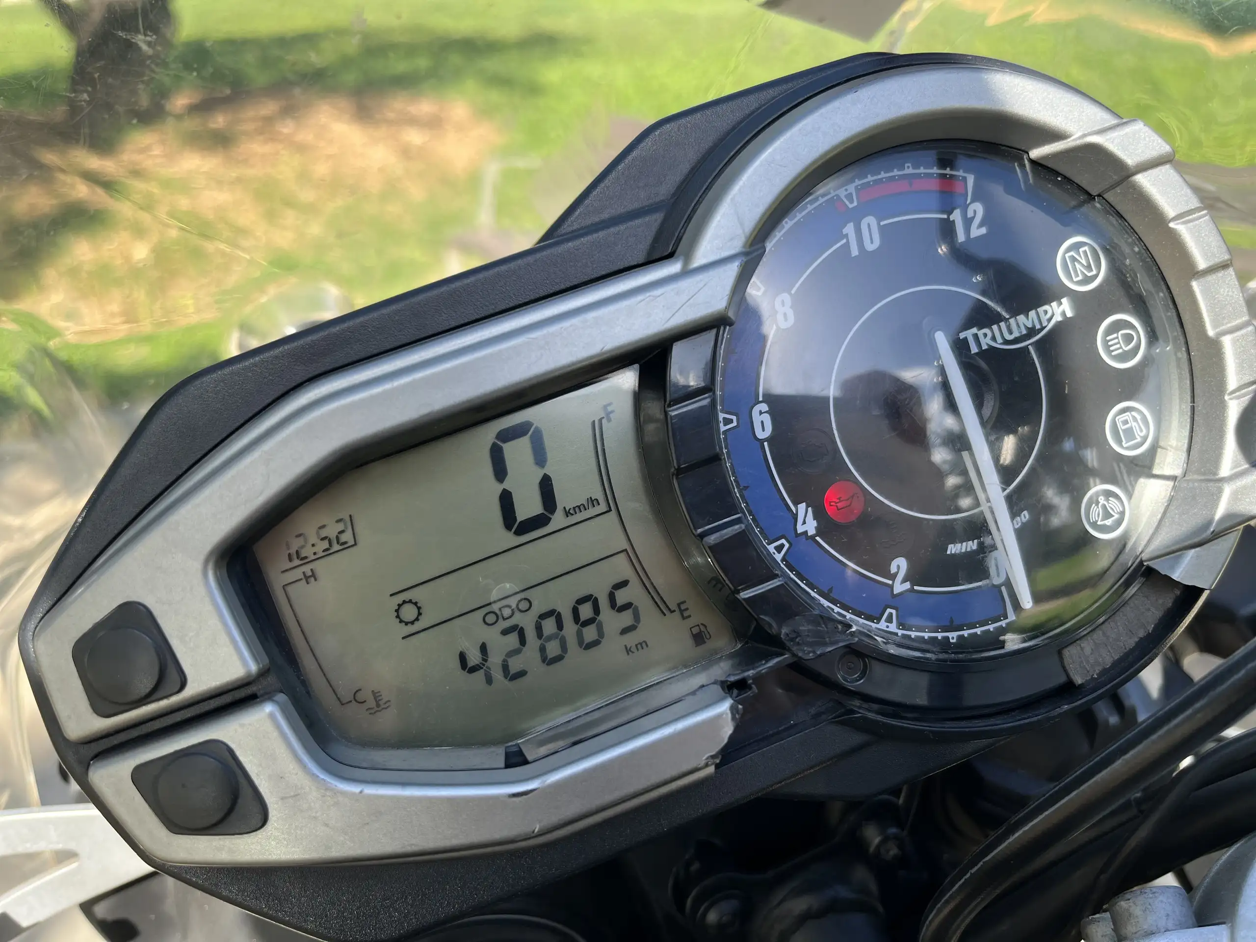 Triumph Tiger 800 – Vista 8
