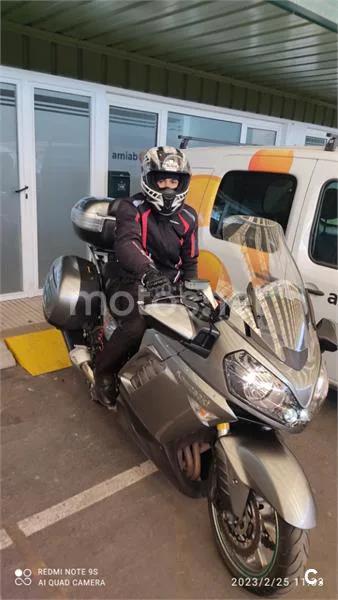 Kawasaki GTR 1400 – Vista 2