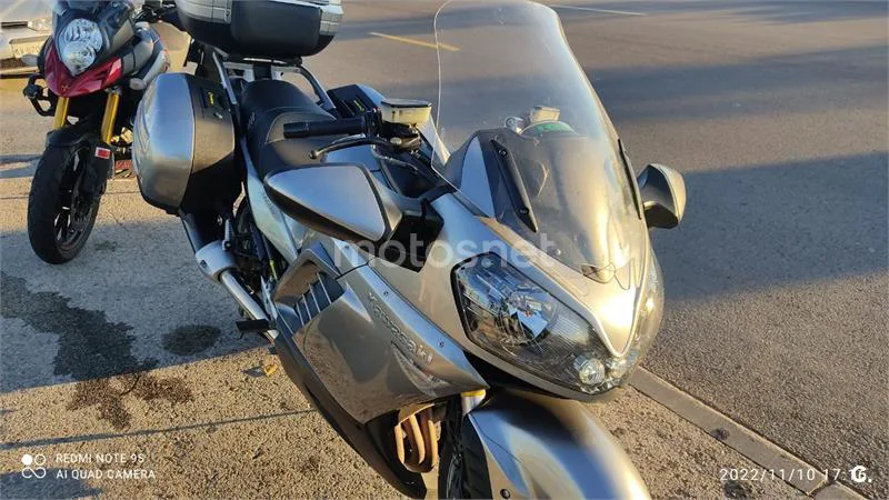 Kawasaki GTR 1400 – Vista 6