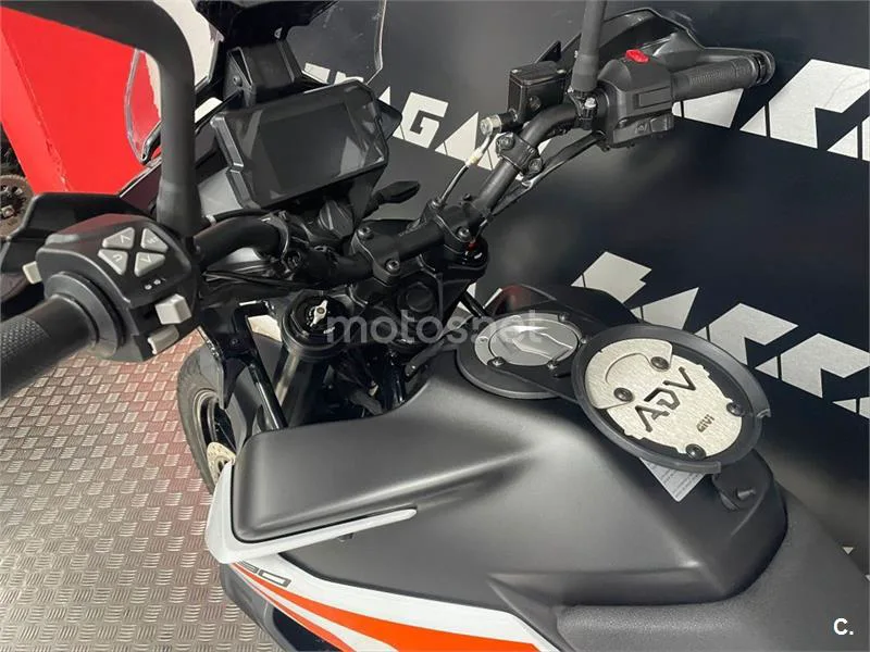 KTM 390 – Vista 7