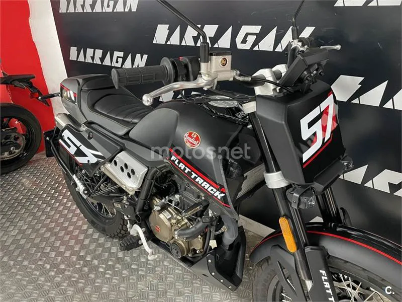 FB Mondial Flat Track 125 – Vista 4