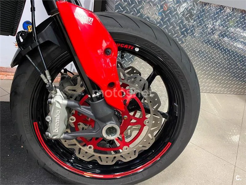 Ducati Hypermotard – Vista 15