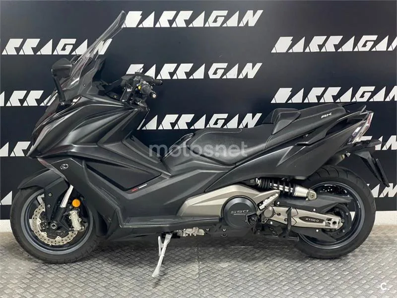 Kymco AK 550 – Vista 3