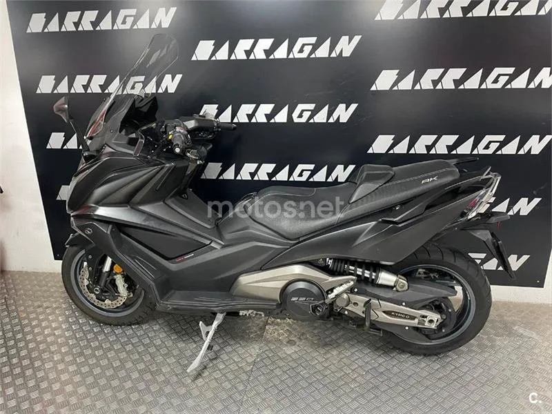 Kymco AK 550 – Vista 5