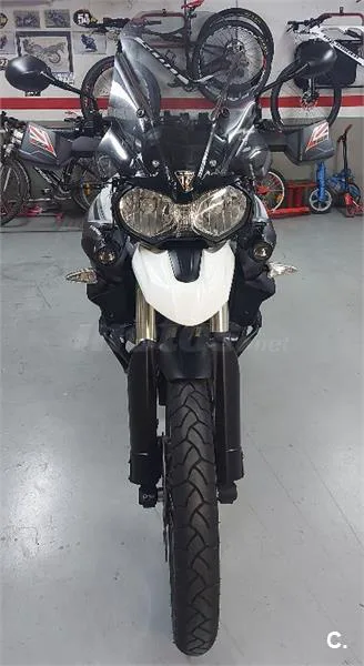 Triumph Tiger 800 XC – Vista 3