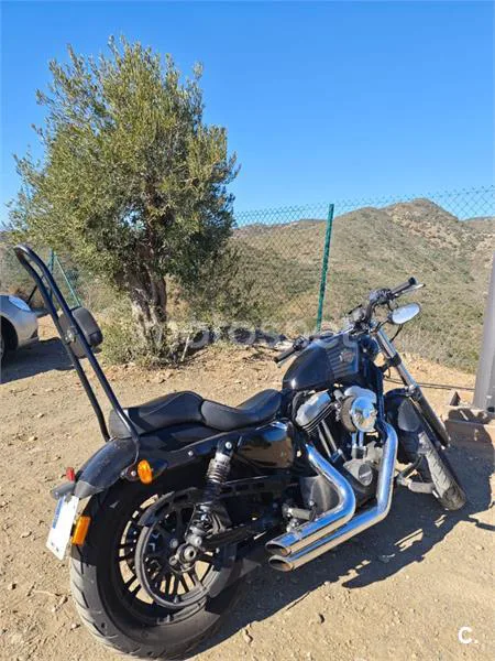 Harley-Davidson Sportster Forty-Eight – Vista 2