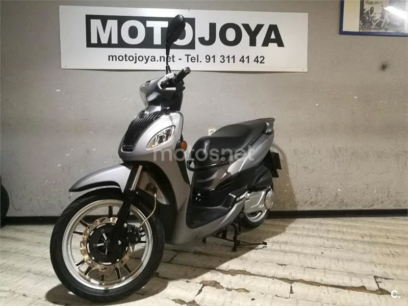SYM Symphony 125 ST – Vista 5