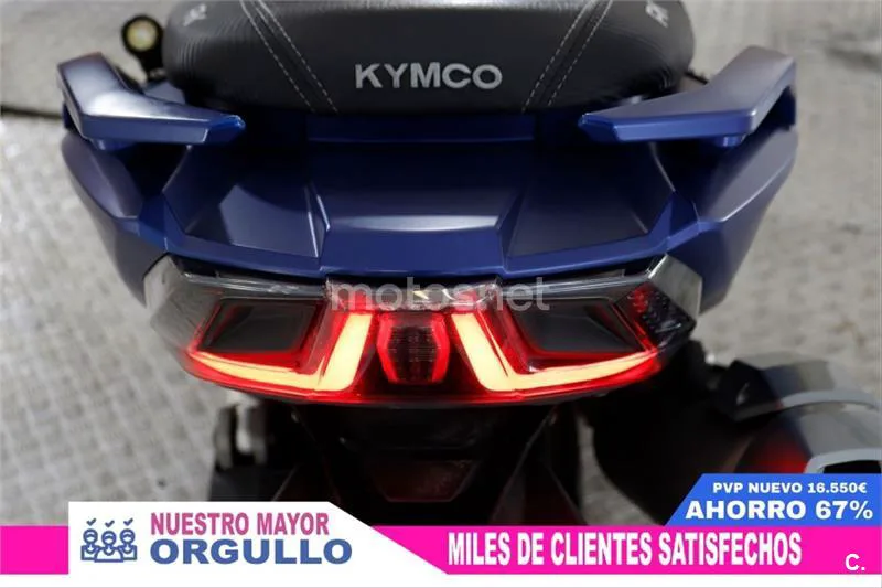 Kymco AK 550 – Vista 11