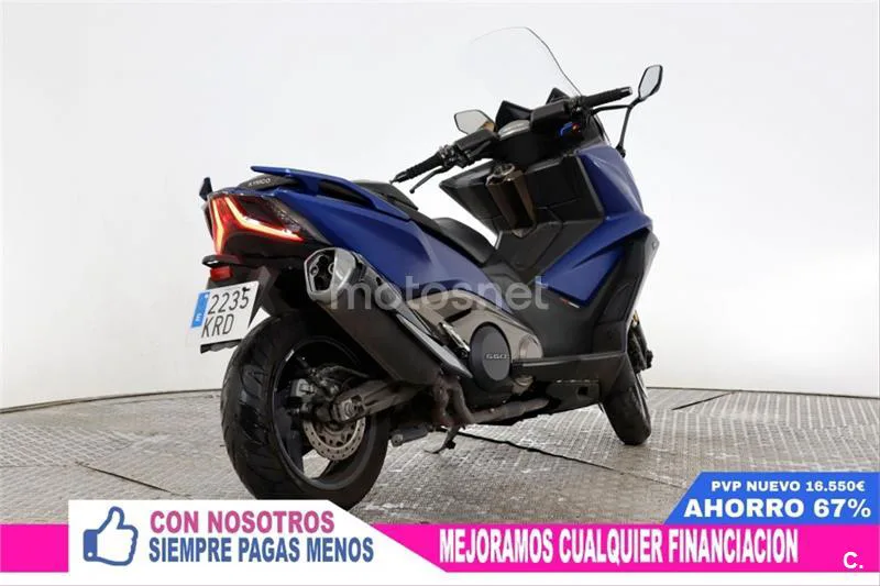 Kymco AK 550 – Vista 5