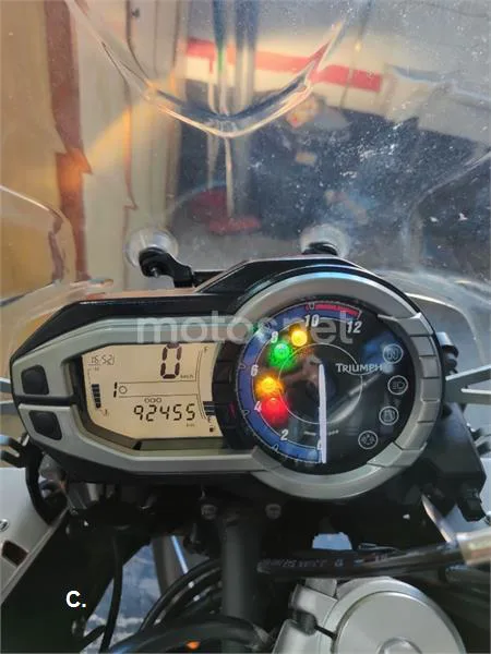 Triumph Tiger 800 XC – Vista 17