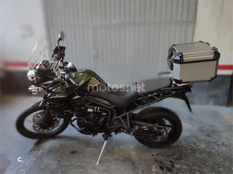 Triumph Tiger 800 XC – Vista 24
