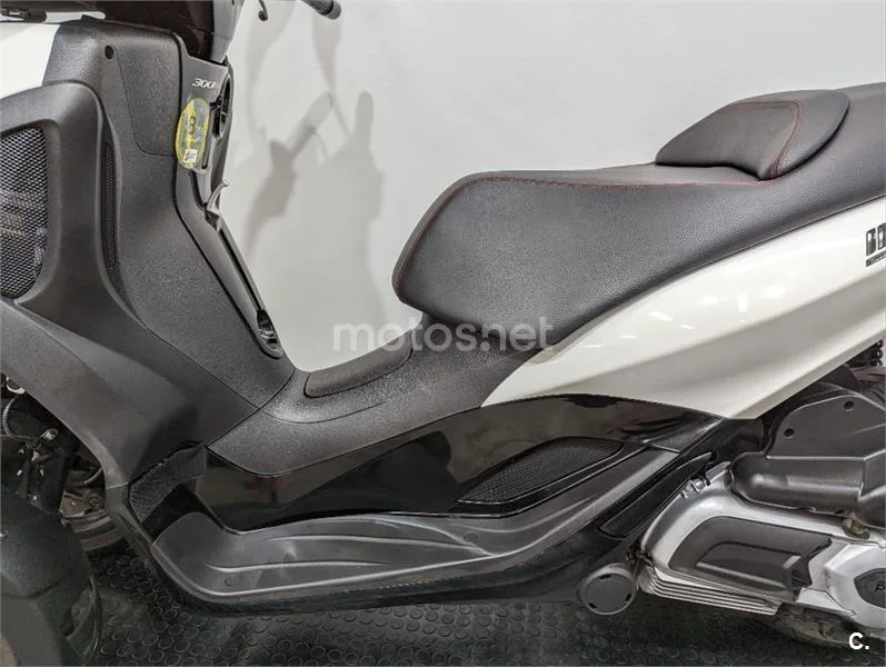 Piaggio MP3 Yourban 300 LT Sport – Vista 3