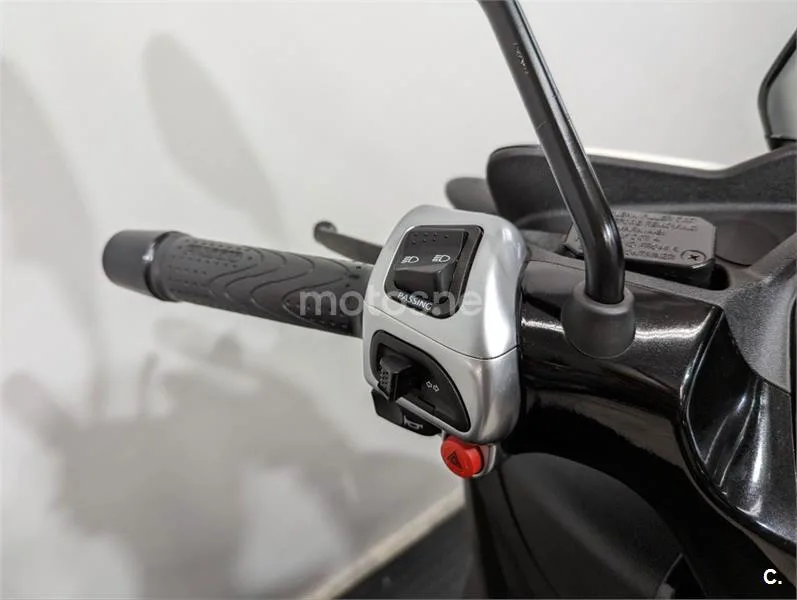 Piaggio MP3 Yourban 300 LT Sport – Vista 9
