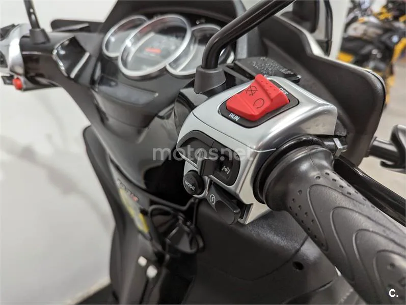 Piaggio MP3 Yourban 300 LT Sport – Vista 10